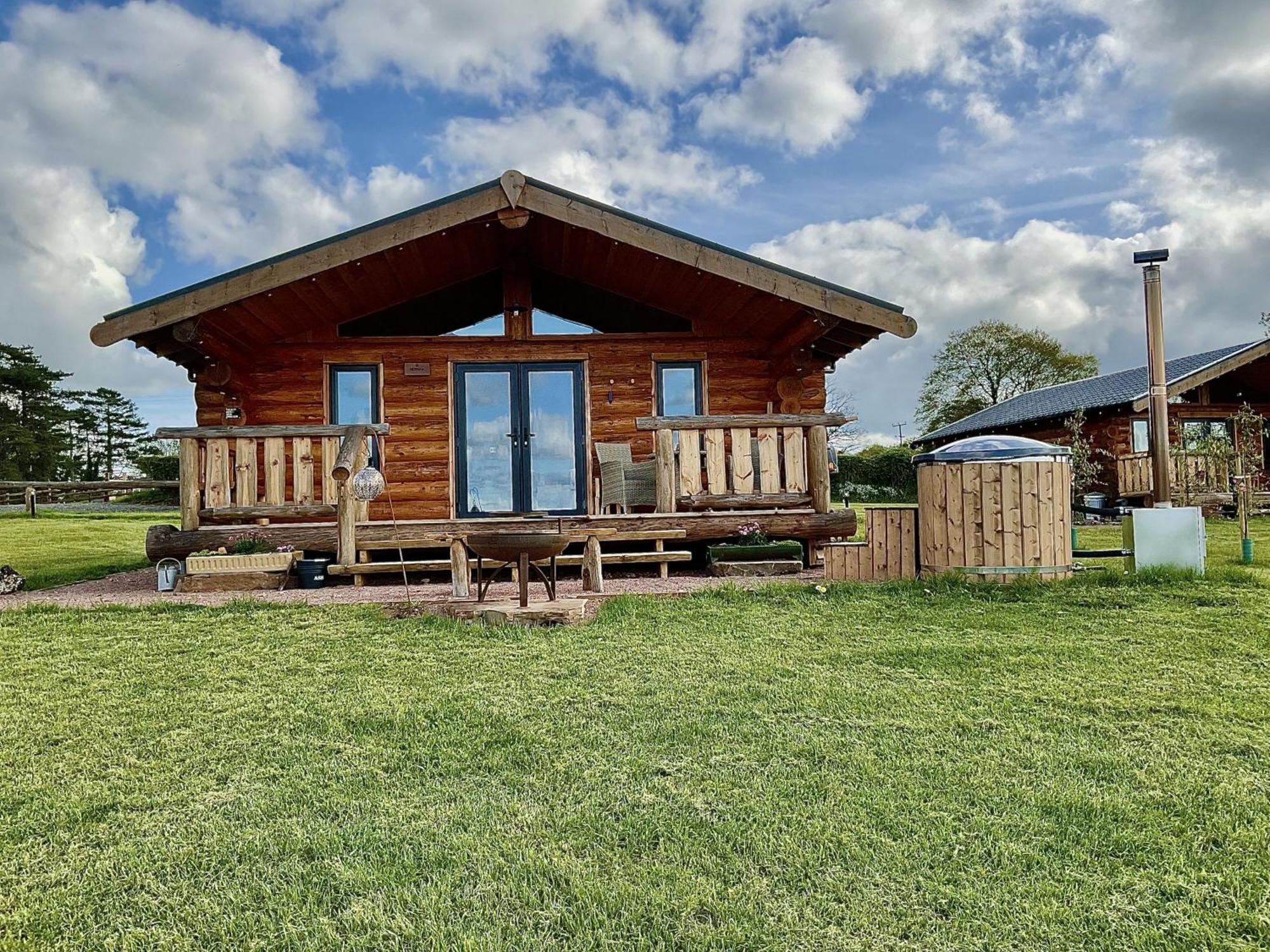Rowan - Tedstone Log Cabins Bromyard Exterior foto